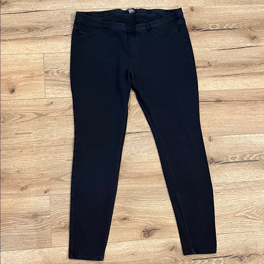 Hue black skinny leggings jeggings